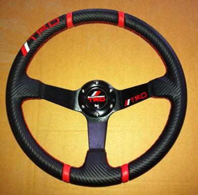 руль спортивный TRD кожаный с выносом